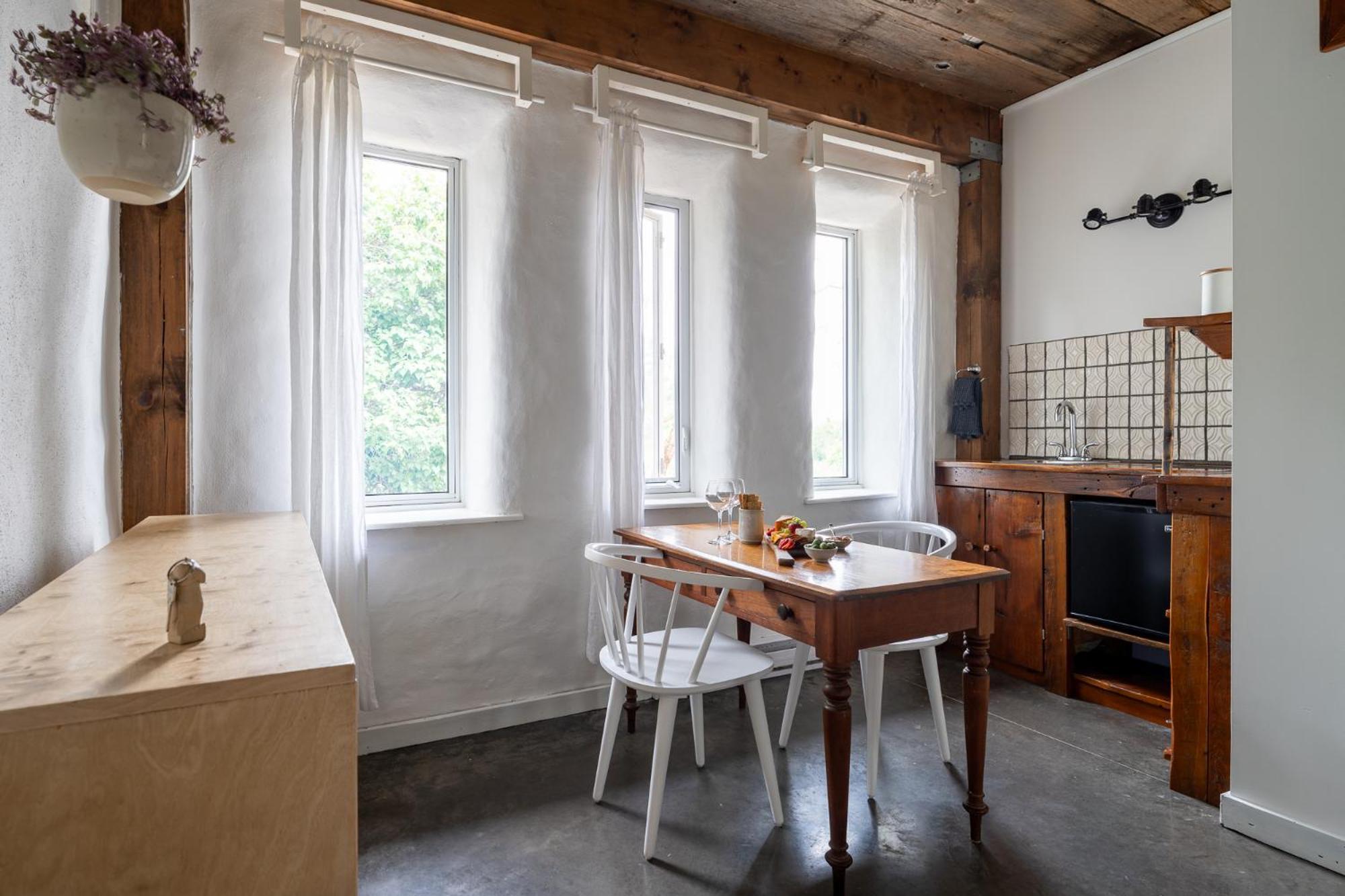 Owl'S Nest Suites Carrying Place Ngoại thất bức ảnh
