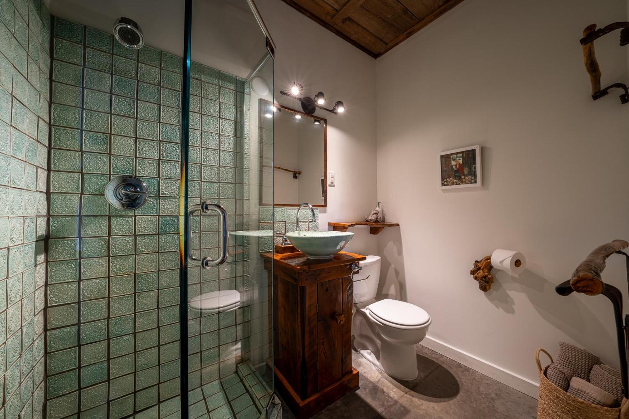 Owl'S Nest Suites Carrying Place Ngoại thất bức ảnh