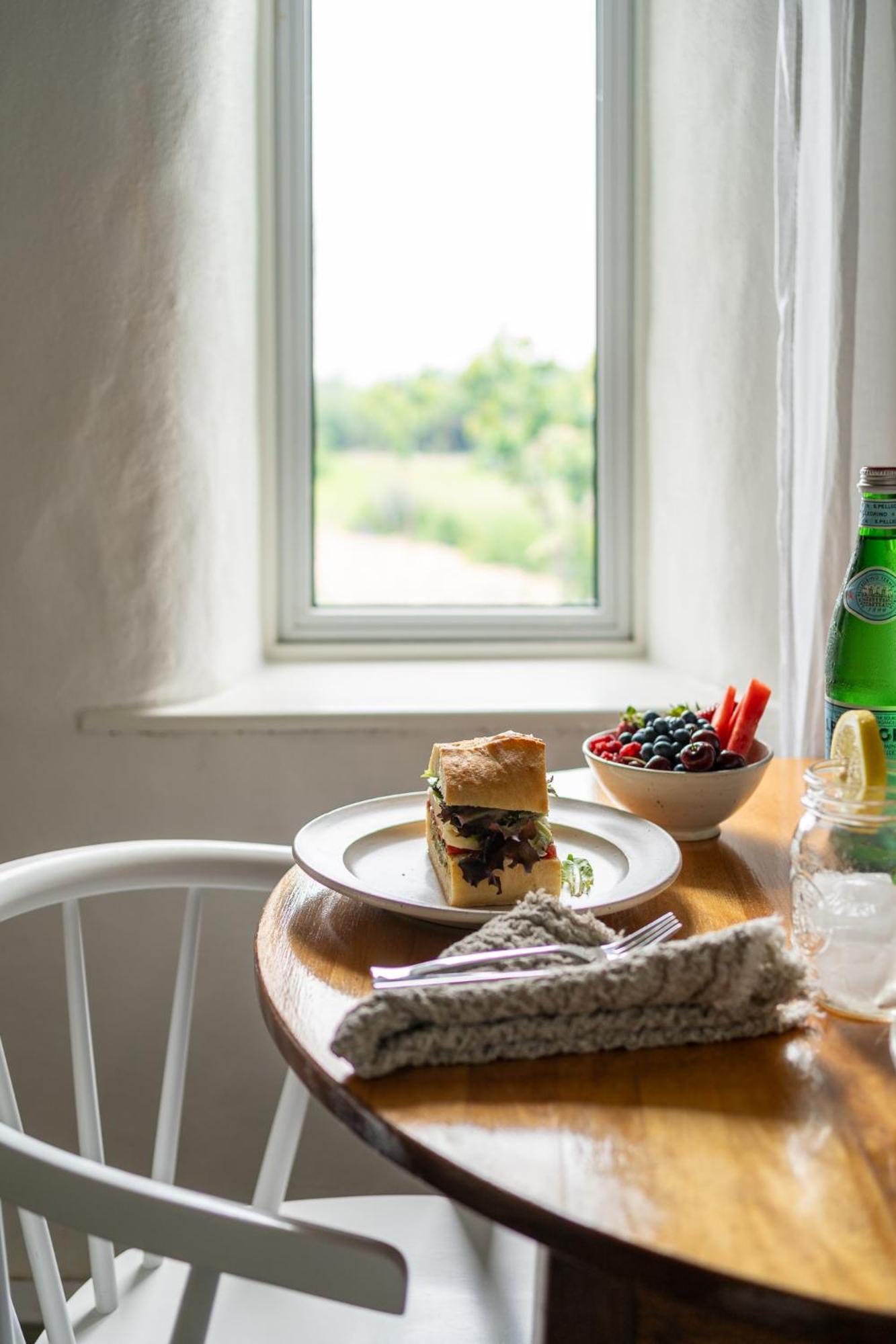 Owl'S Nest Suites Carrying Place Ngoại thất bức ảnh