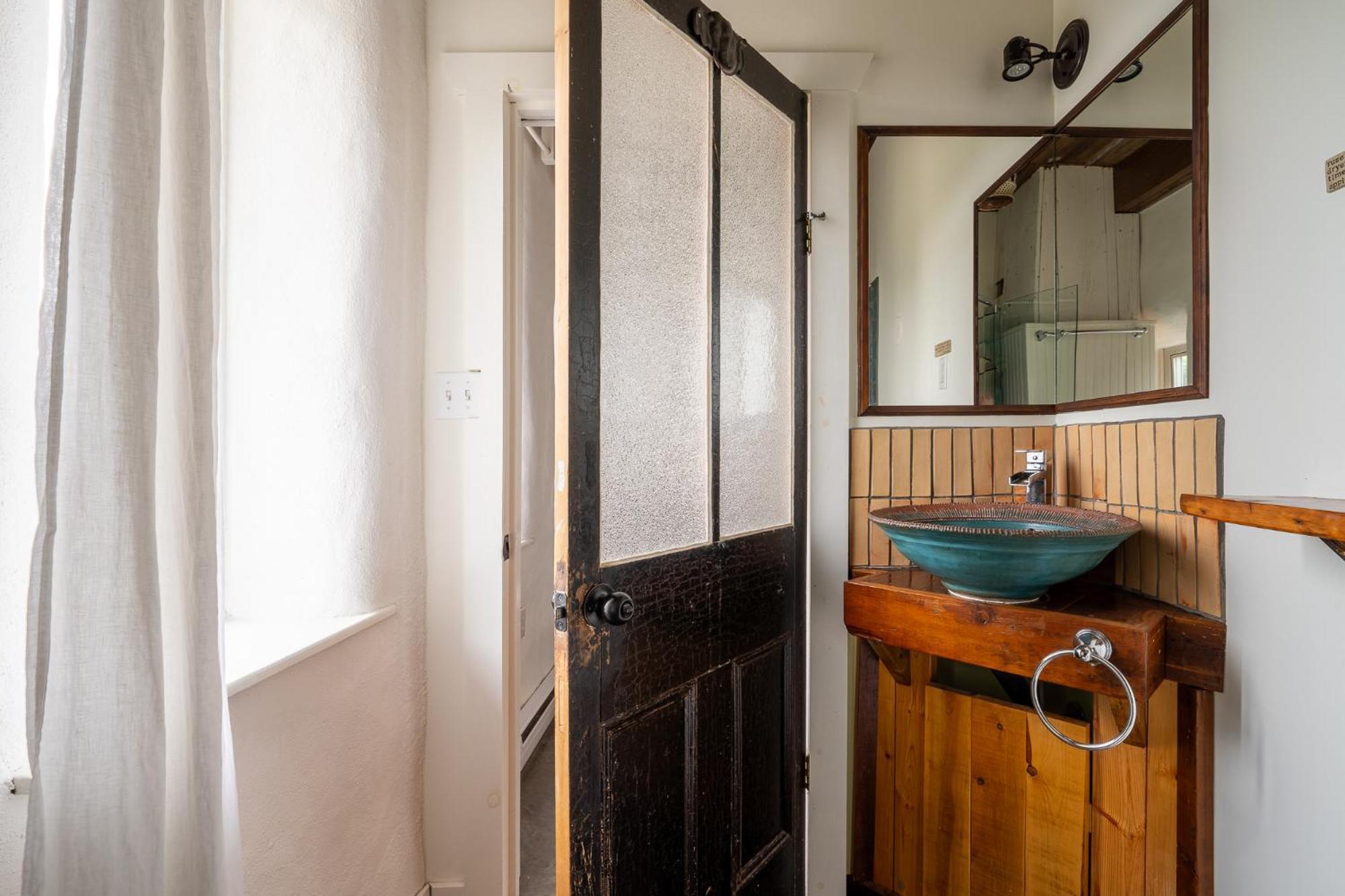 Owl'S Nest Suites Carrying Place Ngoại thất bức ảnh